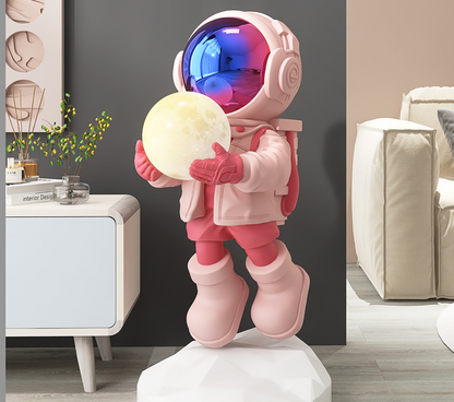 Modern Art SpaceMan Sculpture